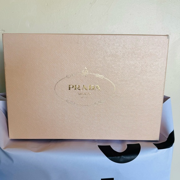 women's prada logo cream saffiano leather cap toe 37.5 - Picture 2 of 16